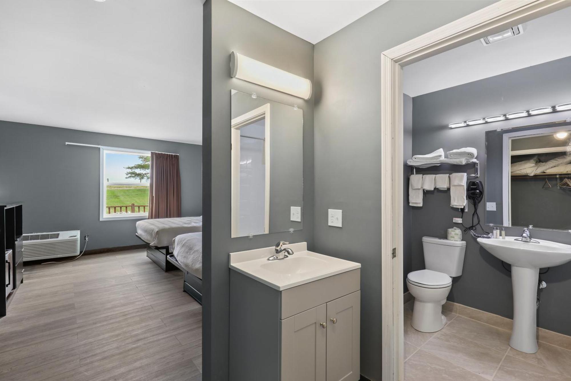Four Seasons Country Inn Glasgow Ngoại thất bức ảnh